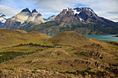 Chile,Magallanes,Torres del Paine,national park,Cuernos del Paine,Cerro Amirrante Nieto,