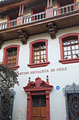 Chile,Santiago,Barrio Paris-Londres,Straßenszene,historische Architektur,Partido Socialista de Chile Gebäude,