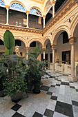 Spain,Andalusia,Seville Palacio Villapanes,hotel,patio