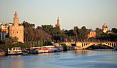 Spanien,Andalusien,Sevilla,Skyline,Fluss Guadalquivir