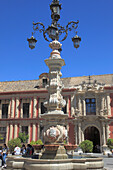 Spain,Andalusia,Seville,Plaza Virgen de los Reyes,Fuente Farola