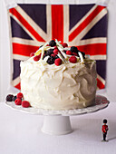 White chocolate cake with berries