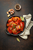 Marinated pork with garlic and bay leaves