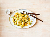 Pasta salad with orange and avocado