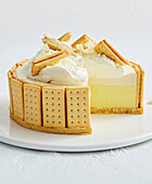 Lemon crispy cheesecake