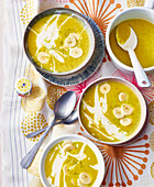 Bananen-Kokos-Currysuppe