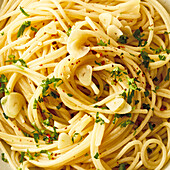 Spaghetti Aglio e Olio with garlic and parsley
