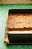 Prepare homemade muesli bars