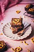 Brownies with salted pretzels