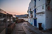 Altstadt von Peñiscola bei Sonnenuntergang, Castellon, Valencianische Gemeinschaft, Spanien