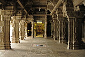 Devaraja-Swami-Tempel, Hundert-Säulen-Mandapam, Kanchipuram, Indien, Asien