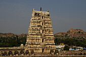 Gopura des Virupaksha-Tempels, Hampi, UNESCO-Welterbestätte, Karnataka, Indien, Asien