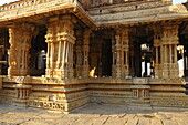 Shree Vijaya Vitthala Temple, Hampi, UNESCO World Heritage Site, Karnataka, India, Asia