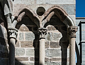 Architektonisches Detail der Sacra di San Michele (Abtei des Heiligen Michael), ein religiöser Komplex auf dem Berg Pirchiriano, auf der Südseite des Val di Susa, Gemeinde Sant'Ambrogio di Torino, Stadt Turin, Piemont, Italien, Europa