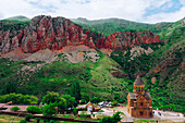 Noravank Monastery and the red mountains of Vayots Dzor, Armenia (Hayastan), Caucasus, Central Asia, Asia