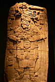 Stele 51 aus dem Jahr 731 n. Chr. aus Calakmul, Nationalmuseum für Anthropologie, Mexiko-Stadt, Mexiko, Nordamerika