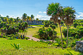 Blick auf Maya-Tempelruinen, Tulum, Quintana Roo, Karibikküste, Yucatan-Halbinsel, Riviera Maya, Mexiko, Nordamerika