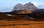 Suilven Berg, Assynt, Highland, Schottland, Vereinigtes Königreich, Europa