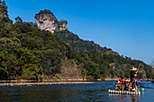 Rafting on the River of Nine Bends, Wuyi Mountains, UNESCO World Heritage Site, Fujian, China, Asia