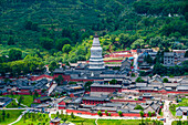 Der Klosterkomplex des Wudai Shan (Berg Wutai), UNESCO-Weltkulturerbe, Shanxi, China, Asien