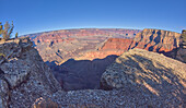 Grand Canyon östlich von Pima Point mit Mohave Point auf der rechten Seite, Grand Canyon National Park, UNESCO-Weltkulturerbe, Arizona, Vereinigte Staaten von Amerika, Nordamerika