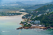 Blick auf die Heads und den Knysna-Fluss vom Featherbed Nature Reserve, Knysna, Garden Route, Westkap, Südafrika, Afrika