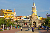 Kolumbien, Departamento Bolivar, Cartagena, von der UNESCO zum Weltkulturerbe erklärt, Puerta del Reloj und sein Uhrenturm, Tor zur alten Kolonialstadt