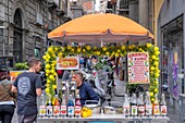 Italy, Campania, Naples, historical centre listed as World Heritage by UNESCO, street food, fruit juice