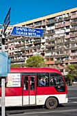 Armenien, Eriwan, Gebäude mit sowjetischer Architektur entlang der Tigran-Mets-Allee