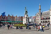 Belgium, Western Flanders, Bruges, historical centre listed as World Heritage by UNESCO, statue of Jan Breydel and Pieter de Coninck who led the Bruges Mornings of 1302 massacring the supporters of the King of France