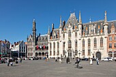 Belgien, Westflandern, Brügge, historisches Zentrum, das von der UNESCO zum Weltkulturerbe erklärt wurde, Grand Place, Provinzpalast oder Provinzpalast und Historienmuseum