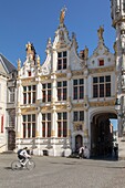 Belgien, Westflandern, Brügge, historisches Zentrum, von der UNESCO zum Weltkulturerbe erklärt, altes flämisches Renaissance-Standesamt aus dem 16.