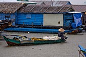 Cambodia, Kampong Cham province, Kampong Cham or Kompong Cham, floating village with a khmer and vieynamese community