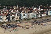 Frankreich, Pas de Calais, Opalküste, der Strand von Le Touquet im Luftbild