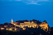 Frankreich, Vaucluse, regionaler Naturpark Luberon, Roussillon, ausgezeichnet mit dem Prädikat der schönsten Dörfer Frankreichs