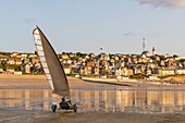 France, Somme, Ault, The large sandy beaches of the windswept coast of Picardy are an ideal place for the practice of the sail-hauler