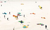 Marocco, Oued Ed-Dahab, Dakhla, view of a nautical spot of kite-surf in a desert