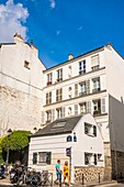 Frankreich, Paris, Rue Lepic, kleines Haus