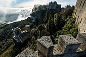 Italien, Sizilien, Erice, befestigte mittelalterliche Stadt oberhalb von Trapani, Torretta Pepoli und Castello di Venere, normannische Festung aus dem 12.