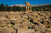 Italien, Sizilien, Agrigente, archäologischer Park des Tals der Tempel, von der UNESCO zum Weltkulturerbe erklärt, Tempel von Castor und Pollux, oder der Dioskuren