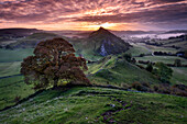 Parkhouse Hill bei Sonnenaufgang vom Chrome Hill, bei Longnor, Peak District Nationalpark, Derbyshire, England, Vereinigtes Königreich, Europa