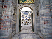 Haupttor der Sultanahmet Camii (Blaue Moschee), UNESCO-Welterbe, Istanbul, Türkei, Europa