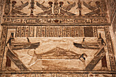 Reliefs, Heiligtum, Hathor-Tempel, Dendera, Qena, Ägypten, Nordafrika, Afrika