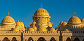 Blick auf die Al-Mina-Moschee zur goldenen Stunde, Hurghada, Rotes Meer Gouvernement, Ägypten, Afrika, Nordafrika, Afrika