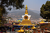 Erleuchtungs-Stupa, Swayambhu-Buddha-Park, Ringstraße, Kathmandu, Nepal, Asien