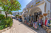 Blick auf Geschäft, Restaurant und Cafe Via Giuseppe Orlandi, Anacapri, Insel Capri, Kampanien, Italien, Mittelmeer, Europa