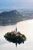 Kirche Mariä Himmelfahrt, Bleder See, Serbien, Europa