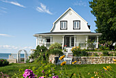 Villa am Ufer des Saint-Laurent, Kamouraska, Region Bas-Saint-Laurent, Provinz Québec, Kanada, Nordamerika