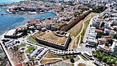 Luftaufnahme des venezianischen Hafens von Chania, Fort San Salvador, Kreta, Griechische Inseln, Griechenland, Europa