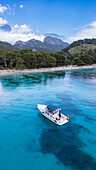 Luftaufnahme des Formentor-Strandes auf der Fomentor-Halbinsel, Mallorca, Balearen, Spanien, Mittelmeer, Europa